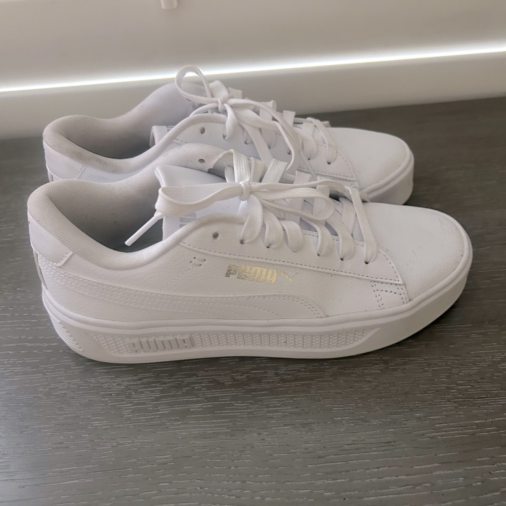 PUMA white creepers 7.5
